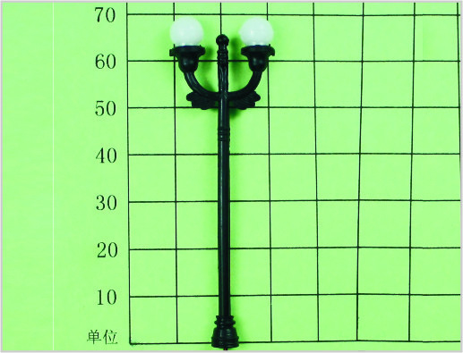China Aangepaste 6V twee-headed Street Plastic Model Lamp Post voor Railroad lay-outs 7 cm leverancier