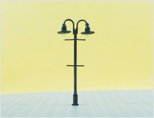 China T100 OEM 6V lichtgevende Street Model lantaarnpaal 4 cm voor trein lay-out leverancier