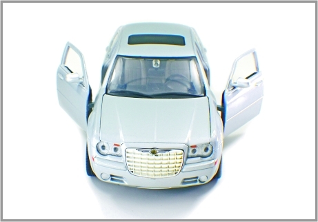Van de de Douaneschaal van de 1:24legering de Matrijs Gegoten Slimme Modelauto's Chrysler 300C leverancier