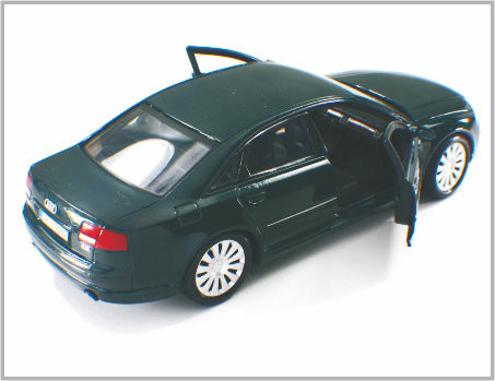 1/24 Gegoten de Schaal Modelauto's van de Legerings Heldere zwarte Douane Audi A8 als Huis Decoratio leverancier